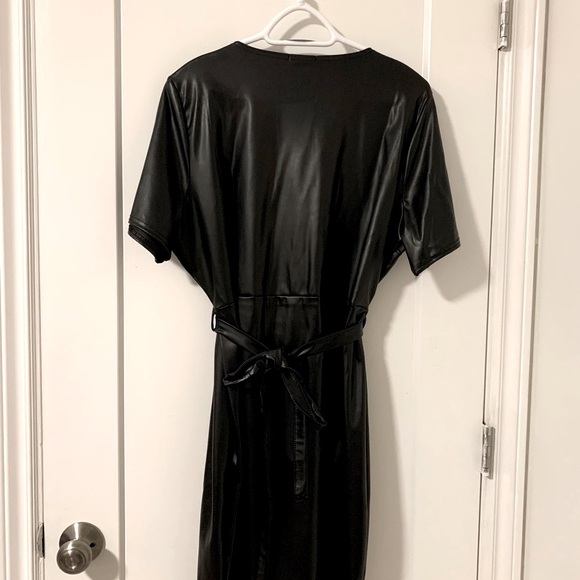 Boohoo | Faux Leather Dress | Ladies size 16 - Picture 6 of 6